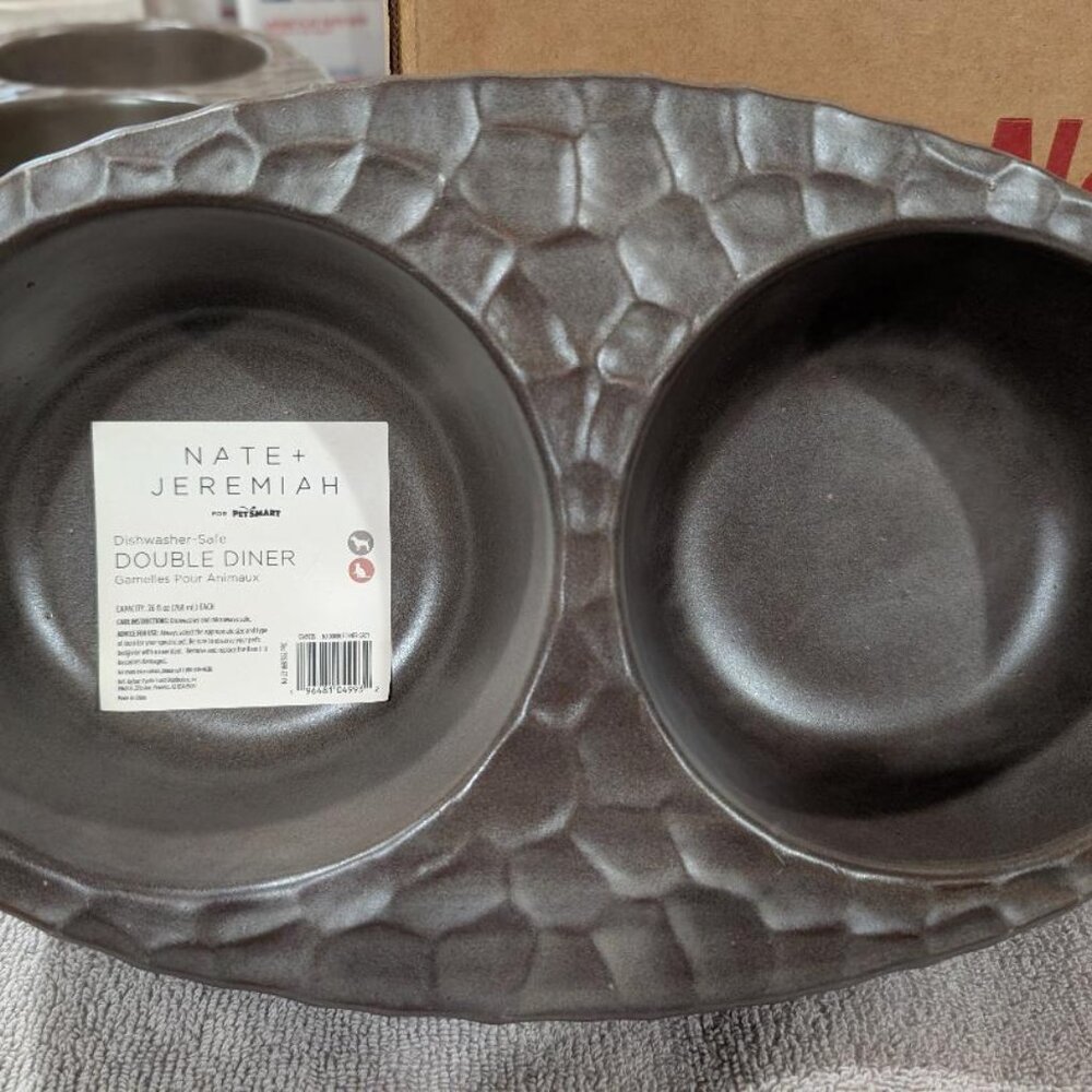 Nate & Jeremiah Pet Food Dish
